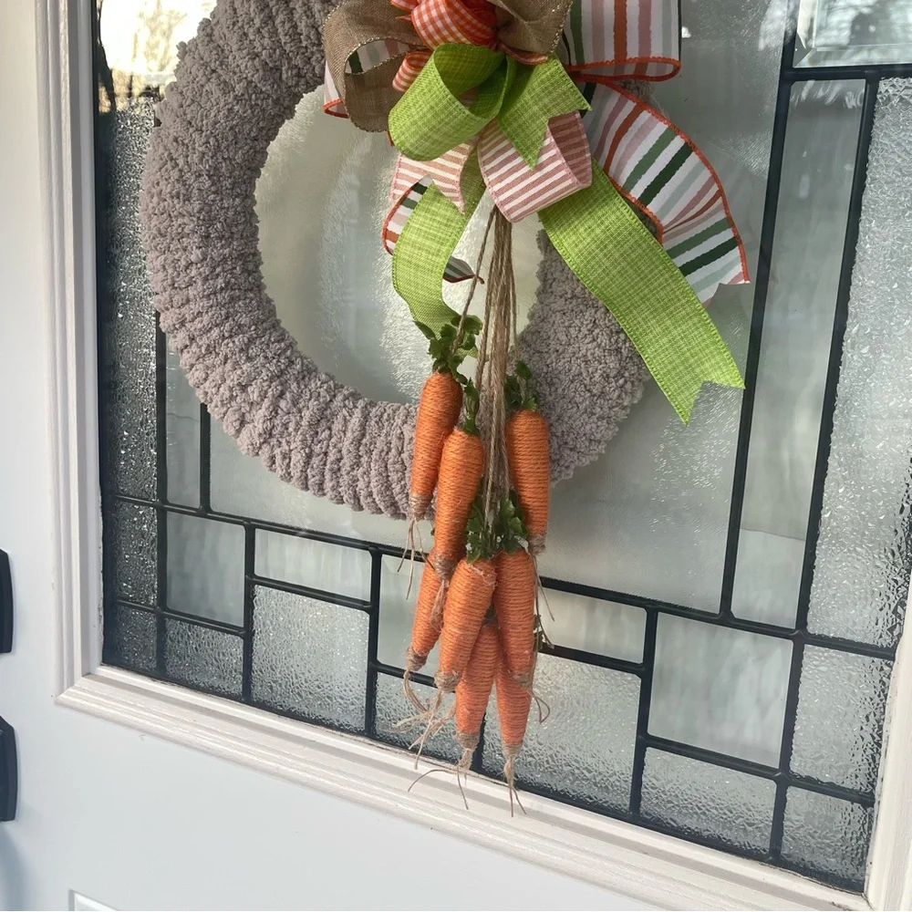 NWT Easter Bunny Wreath for Front Door
